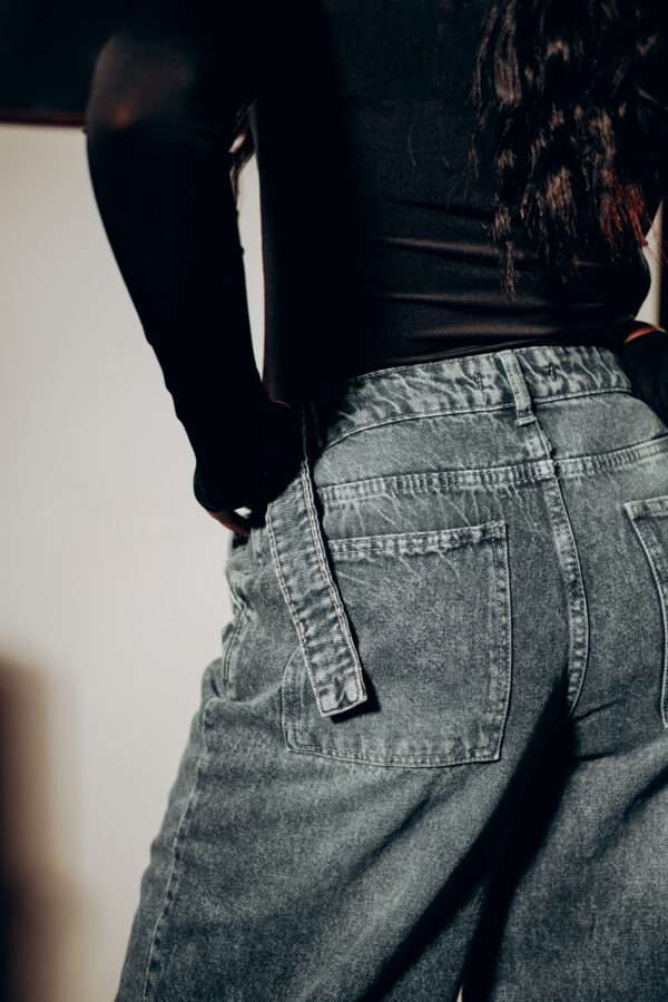 Oversized Stone Wash Jeans - Image 6